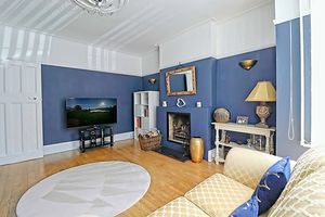 Living Room- click for photo gallery
